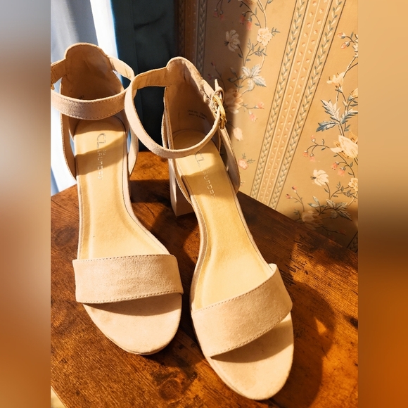 CL by Laundry Tan Block Heel Sandals - Picture 1 of 5